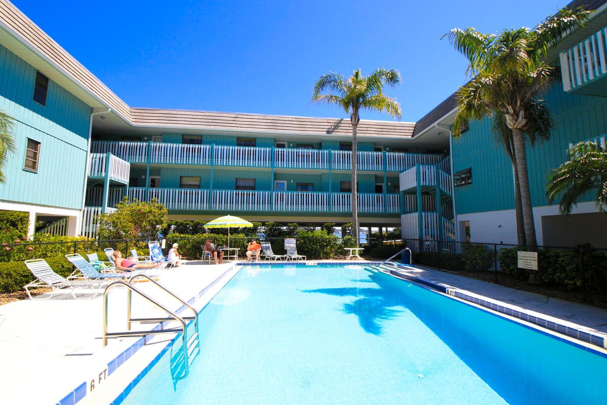 Anna Maria Island Beach Palms 8B Apartment Bradenton Beach Exterior photo